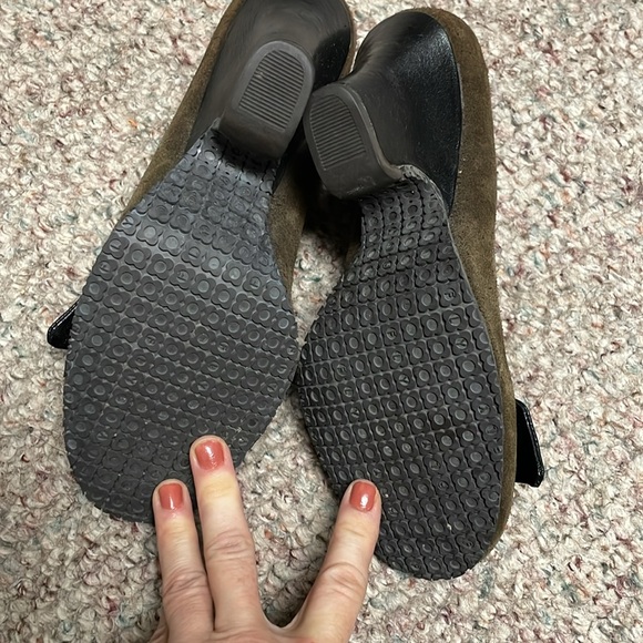 Fly London bow toe wedge heels in excellent condition - Picture 8 of 8